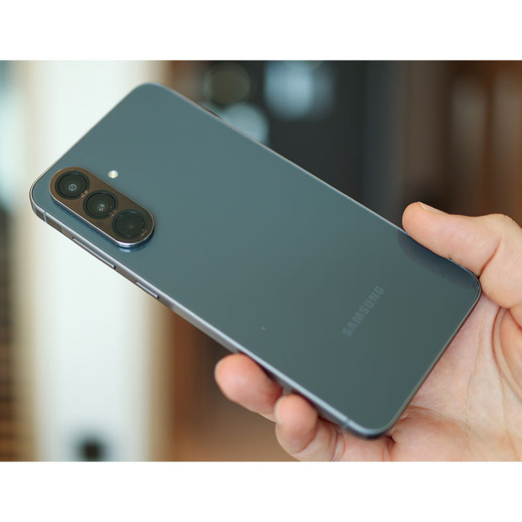 گوشی موبایل سامسونگ مدل Galaxy A56 ظرفیت 256 گیگابایت و رم 8 گیگابایت - ویتنام